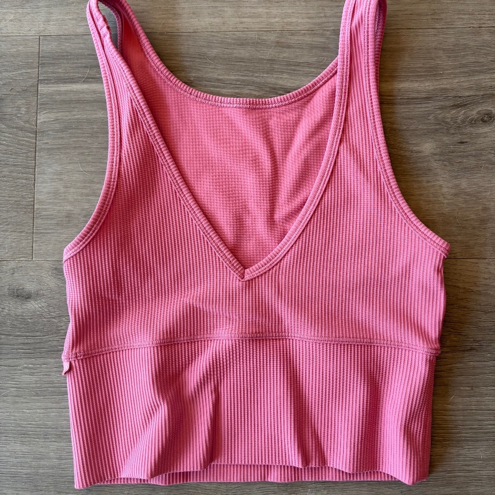 Lululemon women’s B-Neck Cropped Top pink Small